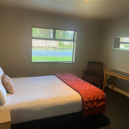 Bentleys Motor Inn Palmerston North Kültér fotó