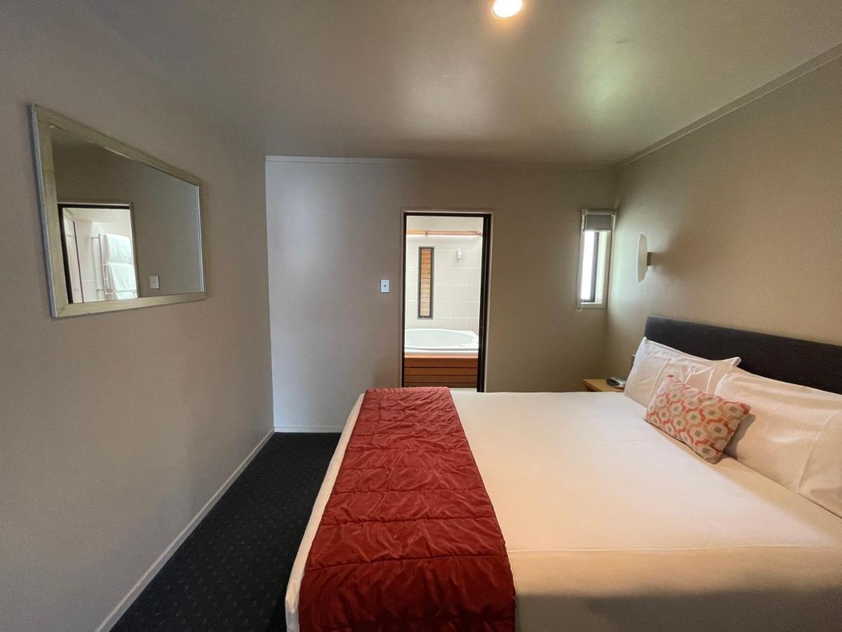 Bentleys Motor Inn Palmerston North Kültér fotó
